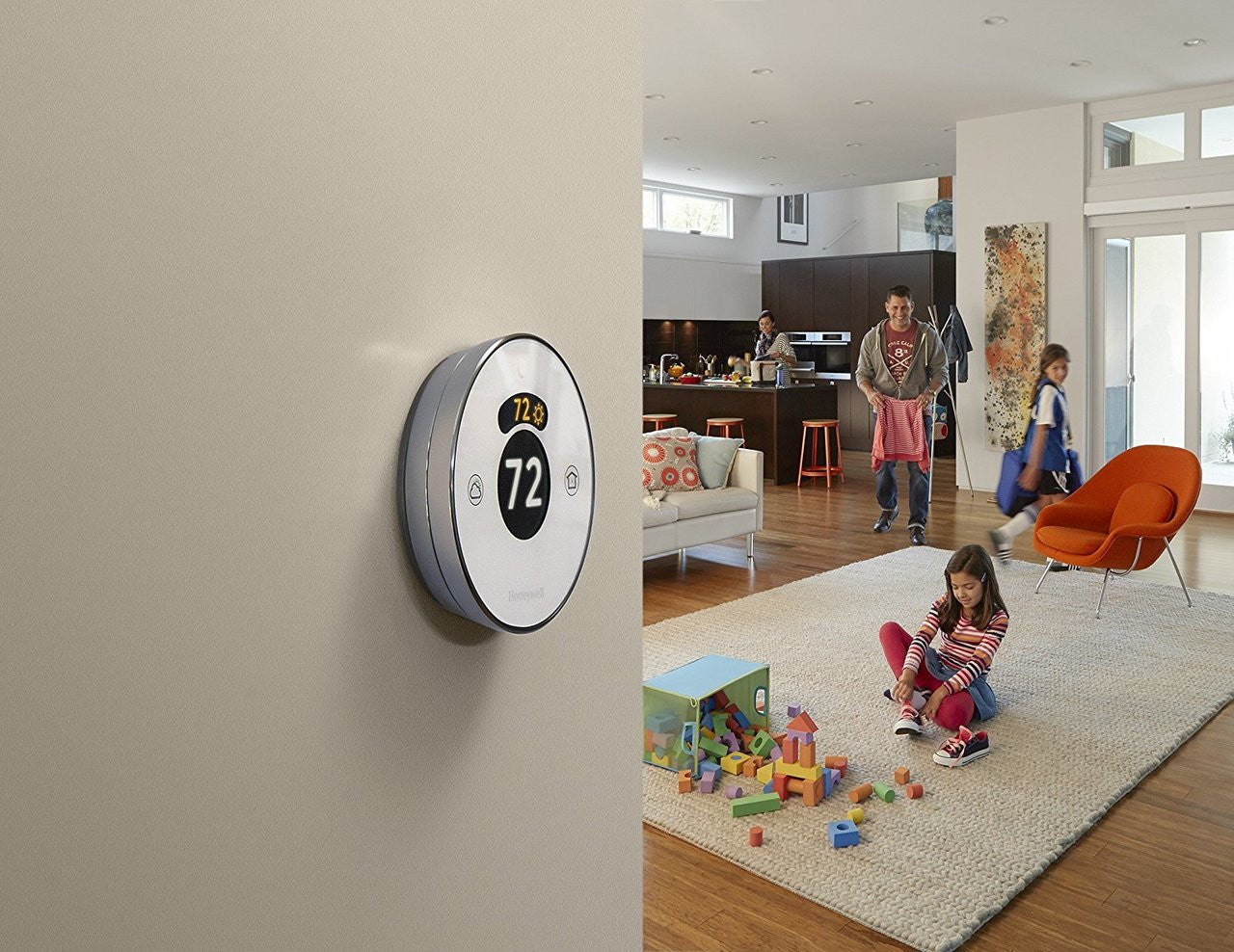 TH8732WFH5002 Lyric Round Thermostat 3H/2C