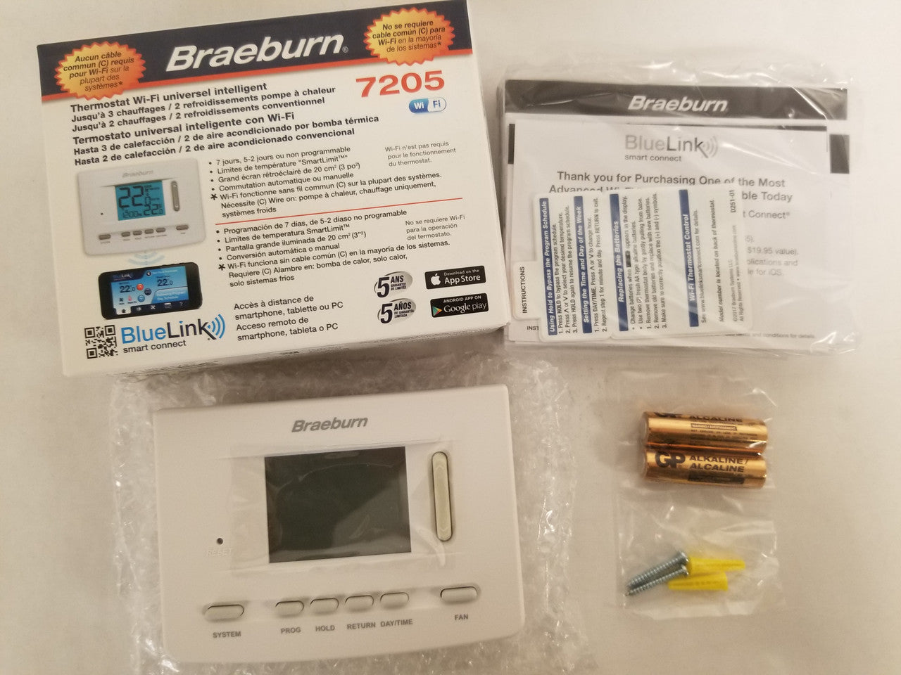 Braeburn 7205 Smart Wi-Fi 7 Day 5-2 or Non Programmable conventional or heat pump Thermostat 3H/2C