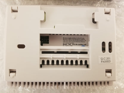 Braeburn 7205 Smart Wi-Fi 7 Day 5-2 or Non Programmable conventional or heat pump Thermostat 3H/2C
